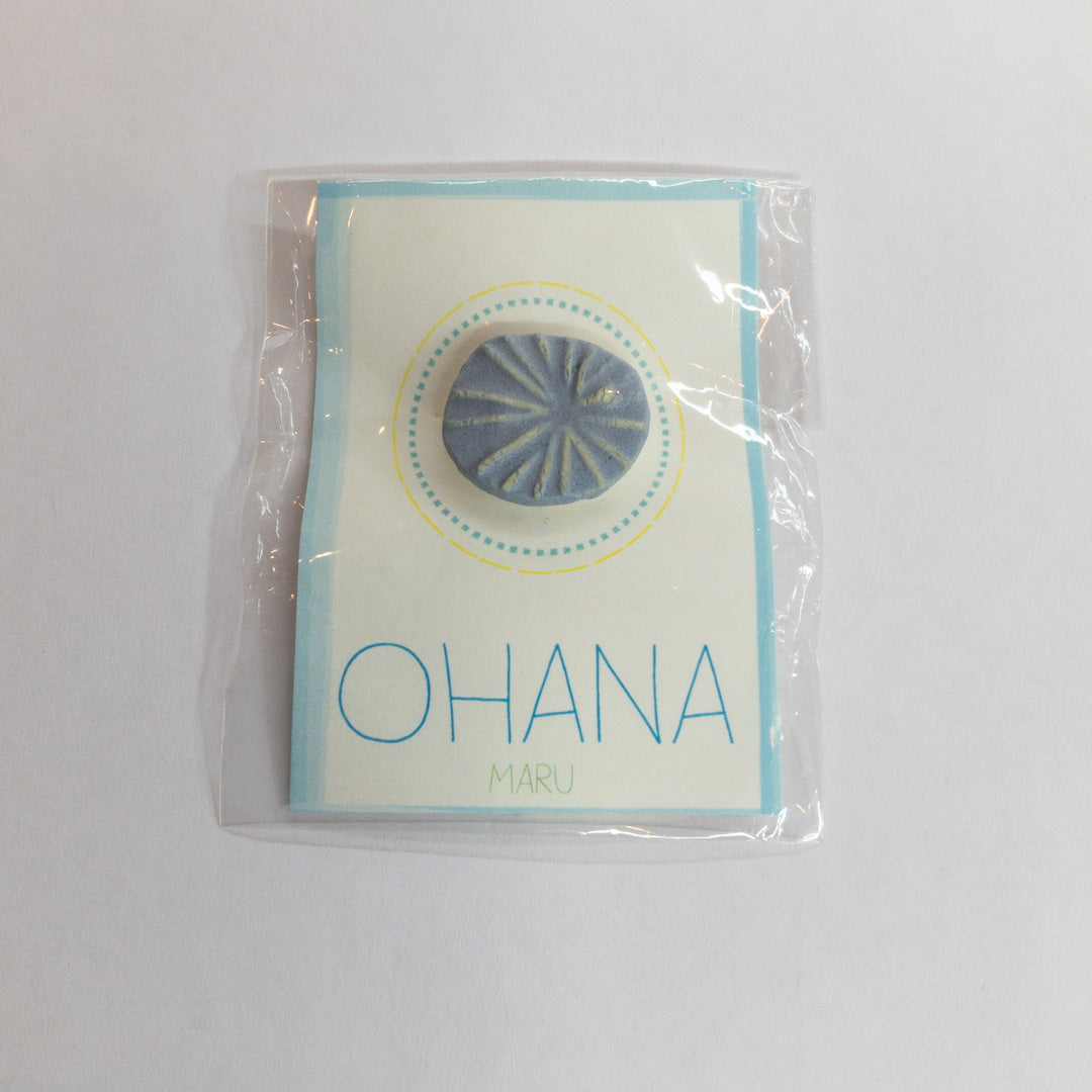 工房まる 陶器ブローチ OHANA – GOOD JOB STORE