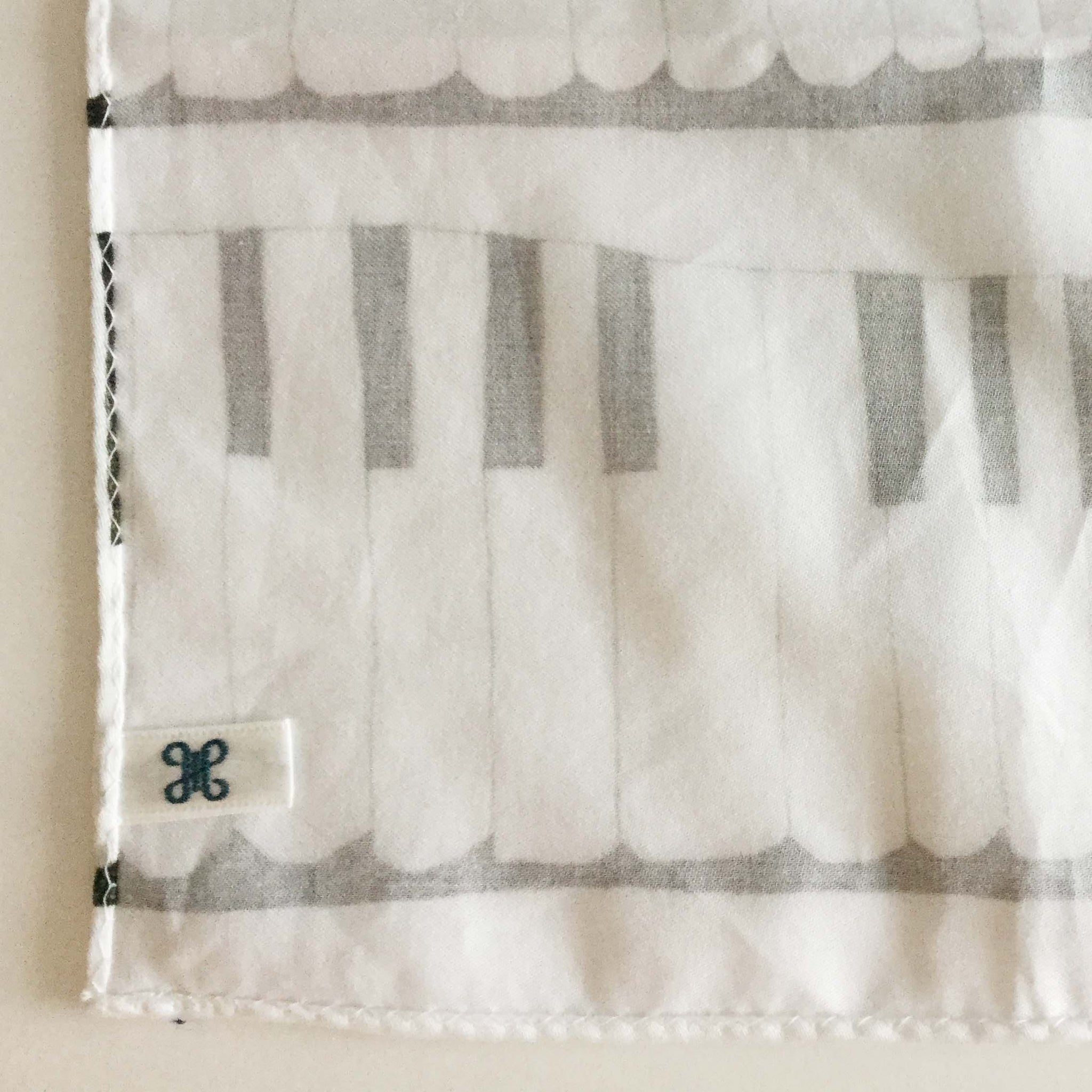 H TOKYO×AAC ハンカチ ｢ピアノ｣ – GOOD JOB STORE